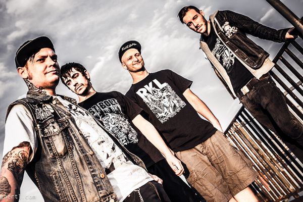 German skate-punk band Straightline drop a new video