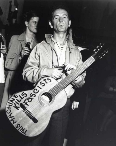 Iconic folk singer and activist Pete Seeger dead at 94