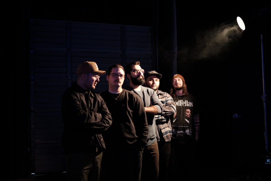 Right on Kid edge closer to new EP with emo anthem “Stuck on Repeat”