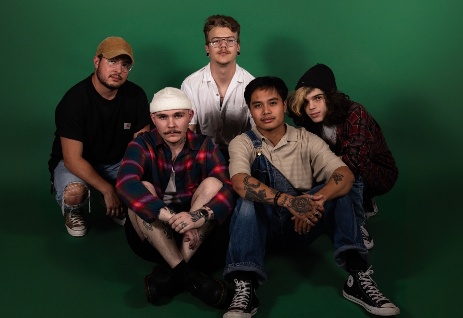 Savings want to know How Do You Feel? with anthem emo/indie spanning EP