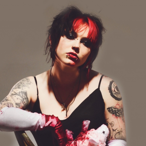 Hex Poseur gets grungy on macabre “Footrot” music video