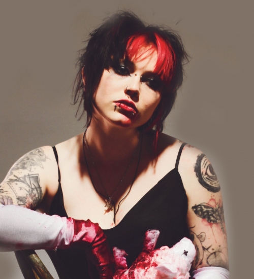 Hex Poseur gets grungy on macabre “Footrot” music video