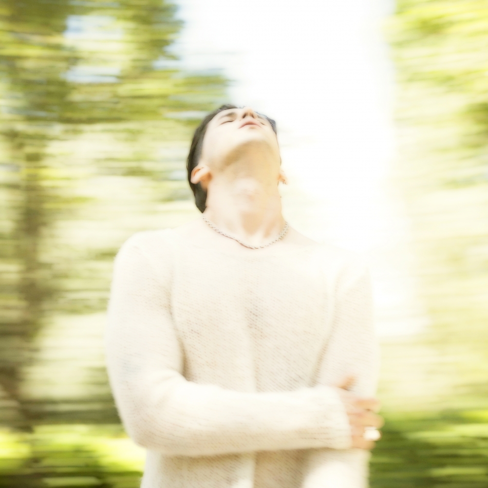 ‘WHY ARE U LIKE THIS’: MIKE WALSH RELEASES HIS NEW SINGLE