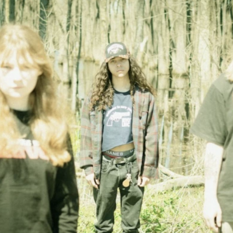 Shoegaze band Ivory Daze release new EP and talk influences with Rebel Noise