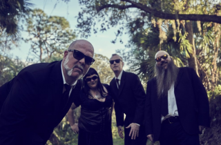 THE BALBOAS RELEASE BITE! BLOOD! REPEAT! — A FRENZIED SURF-PUNK SURGE