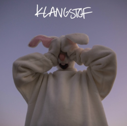 LET’S GET WEIRD WITH DUTCH TRIO KLANGSTOF