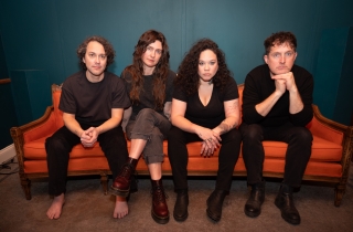 PREMIERE: Those Looks Breathe New Life into Squeeze Classic on Mint 400’s Expansive ’70s Tribute