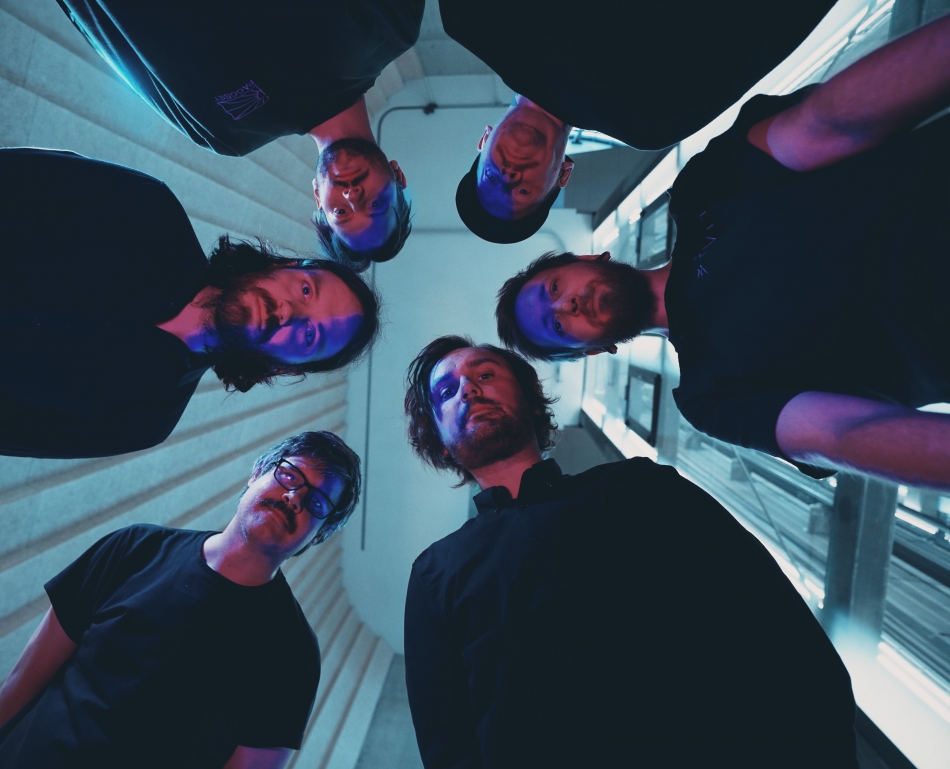 Takomaha expose serenity as the hallucination