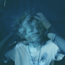 Willowake Unleashes High-Energy Indie-Punk Anthem “Dog” with Surreal Visuals