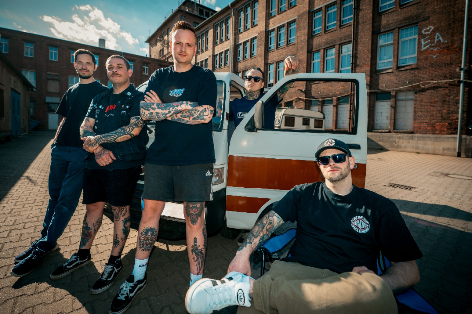 Skeetch Tap Punk Nostalgia on Anthemic New Single “Born 2 Late”