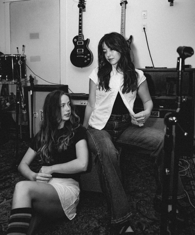 Agnes Uncaged Premiere “Paperdoll” Video, Expanding the World of Cyanotype